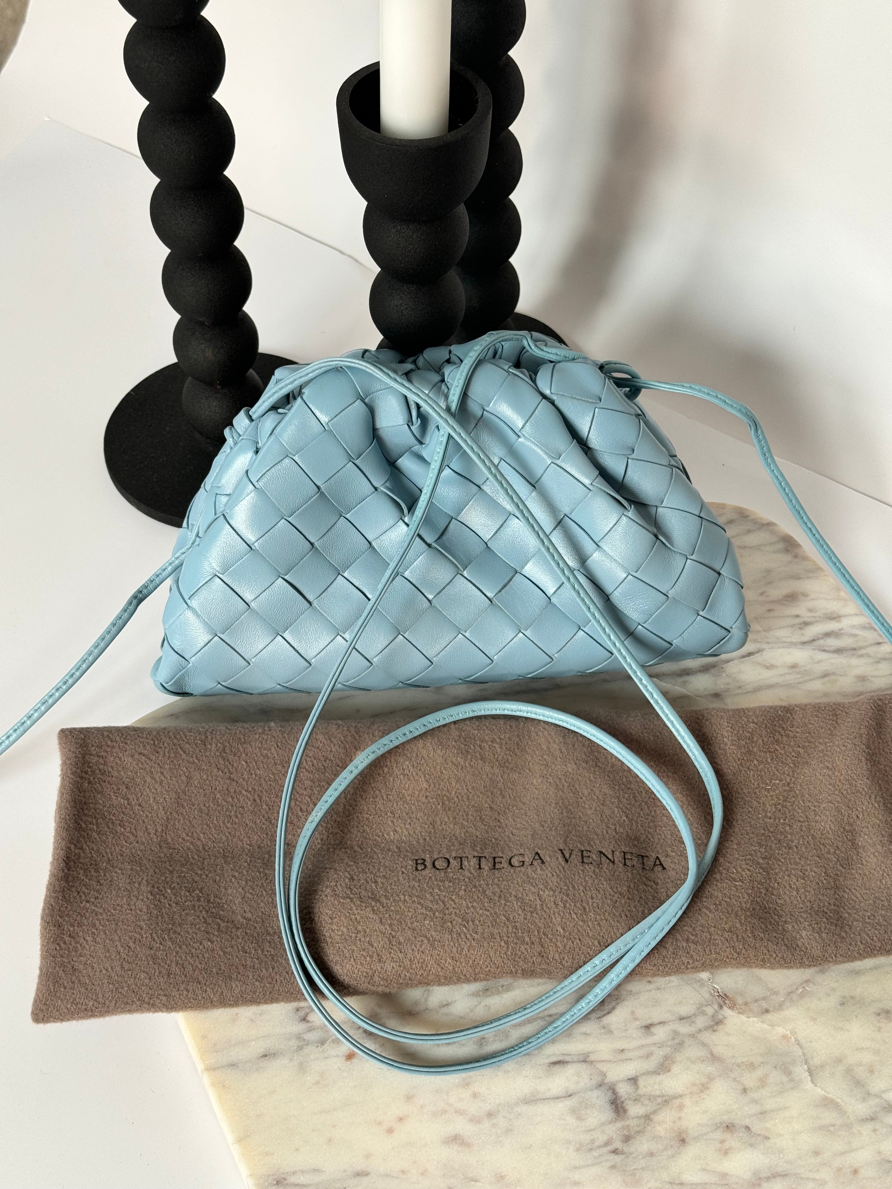 BOTTEGA VENETA 
Nappa Intrecciato The Mini Pouch Swimming Pool